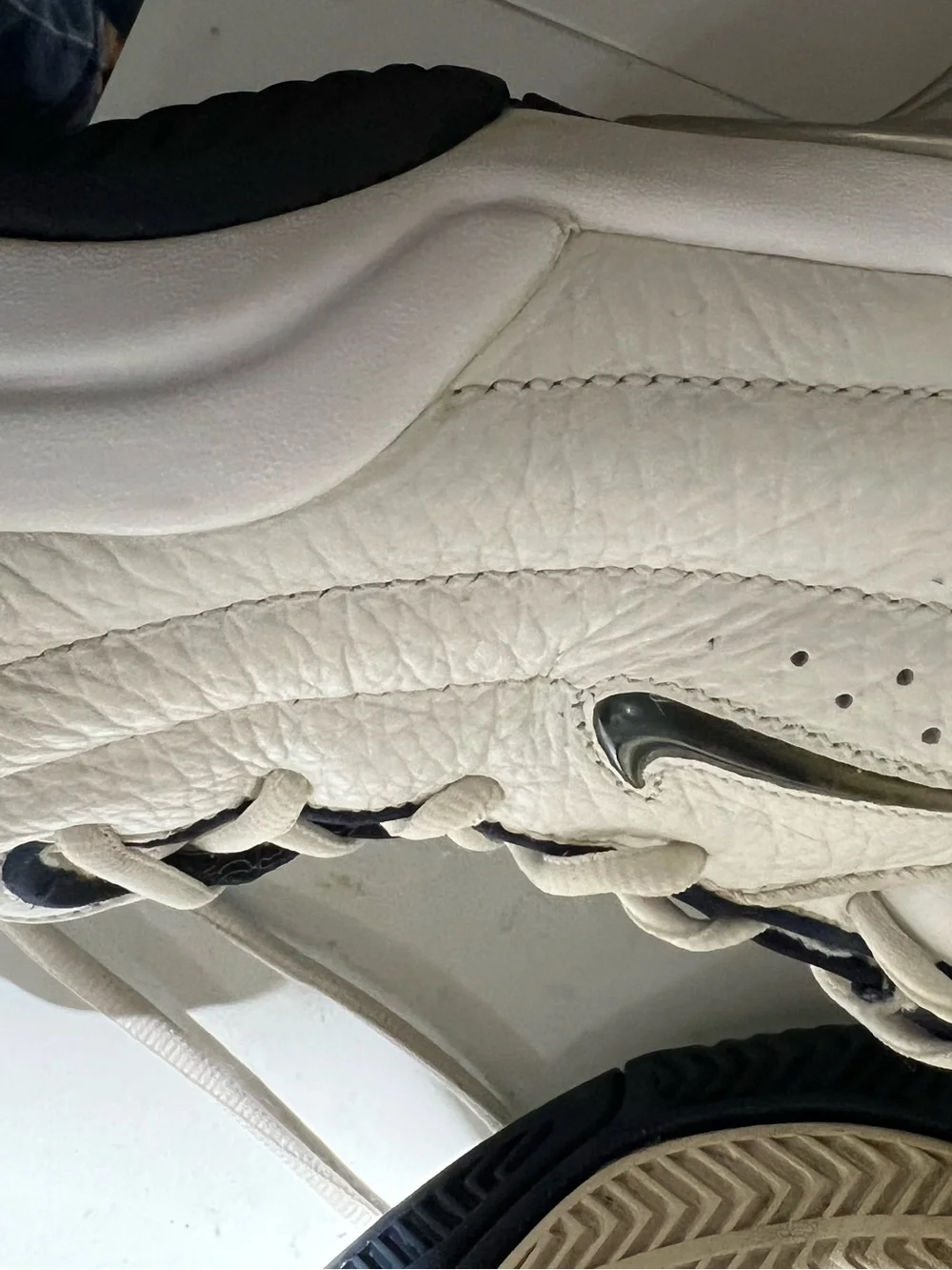 Nike Men’s White and Navy Leather Athletic Shoes